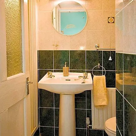 Bed & Breakfast Castlehouse 3*