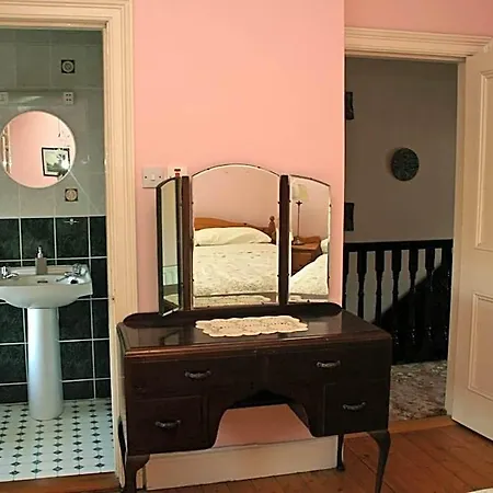 Bed & Breakfast Castlehouse 3*