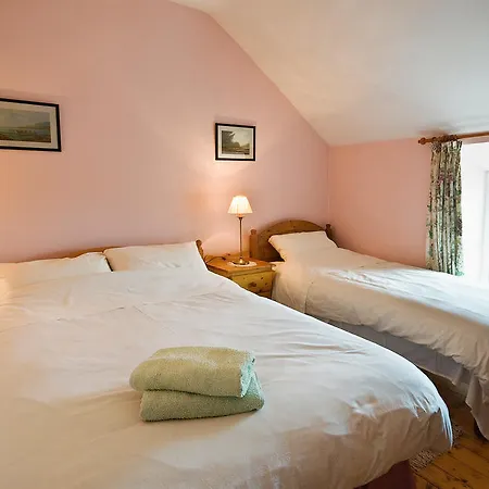 Bed & Breakfast Castlehouse 3*