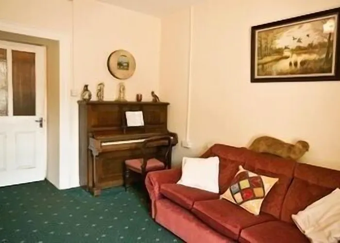 Castlehouse Panzió 3*