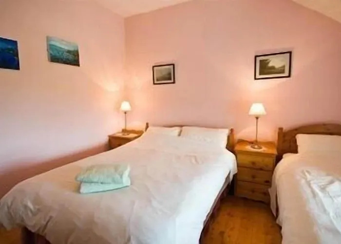 Castlehouse Nocleg ze śniadaniem 3*
